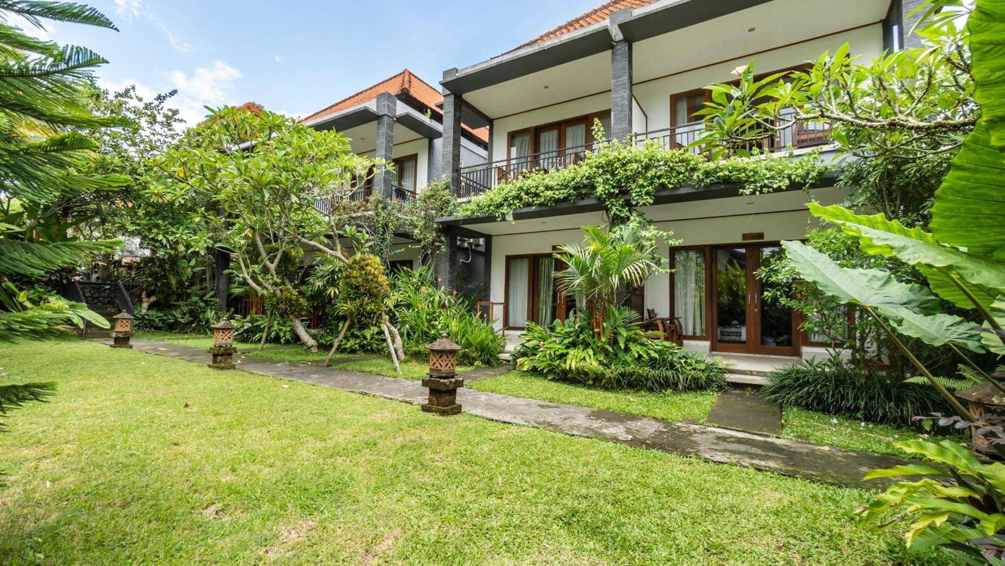 Gita Maha Ubud Hotel By Mahaputra-Chse Certified Exteriör bild